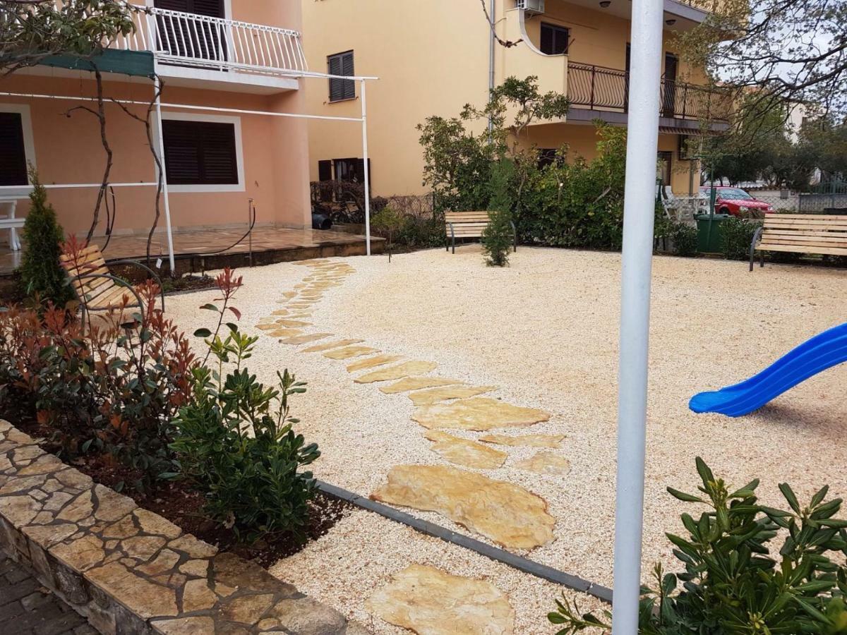 Apartments Katarina Vodice Eksteriør bilde