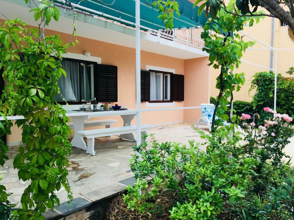 Apartments Katarina Vodice Eksteriør bilde